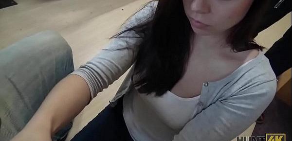 HUNT4K. Das Paar hat es satt zu bowlen, der Typ will Geld, Ornella Morgen will Sex